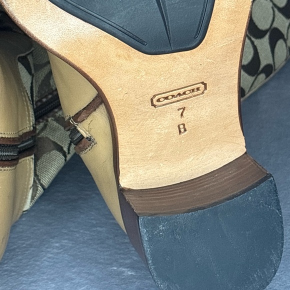 π₯π₯π₯Coach Signature Series Riding Boots Carol F1 Style Monogram Size: 7Bπ₯π₯π₯ - Picture 8 of 12